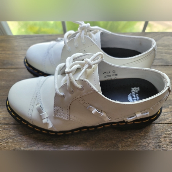 Dr. Martens White Leather Shoes with Yellow Accents - Picture 7 of 12
